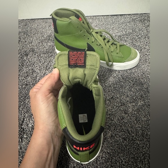 NIKE Blazer Mid 77 Asparagus - Picture 9 of 11